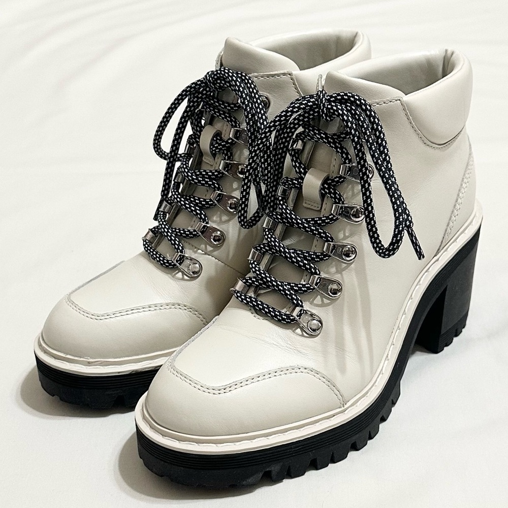 Marc Fisher LTD Waldo Ivory Lace-Up Leather Combat Boots w/Chunky Lug Soles - 6M